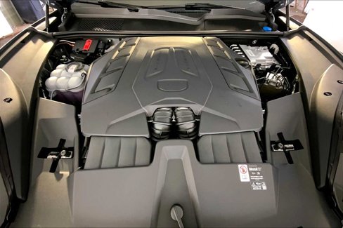 New 2026 Porsche Cayenne GTS image 21