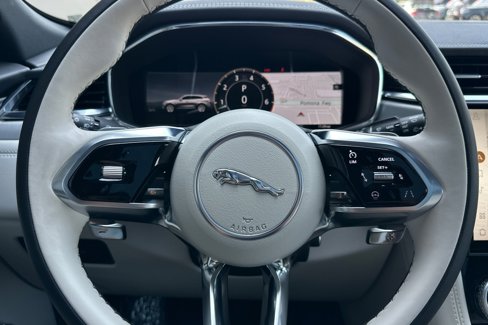 Used 2025 Jaguar F-PACE R-Dynamic S image 27