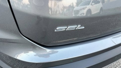 Used 2024 Ford Edge SEL image 9
