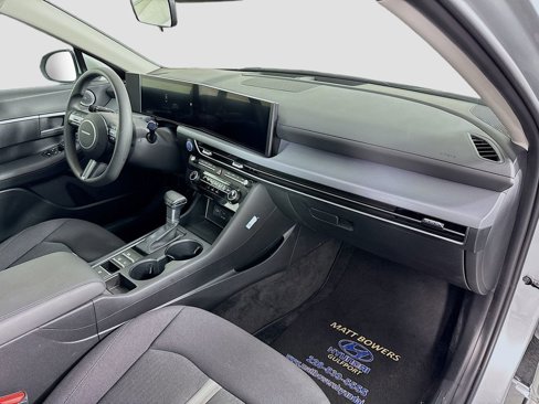 Certified 2025 Hyundai Sonata SE image 28