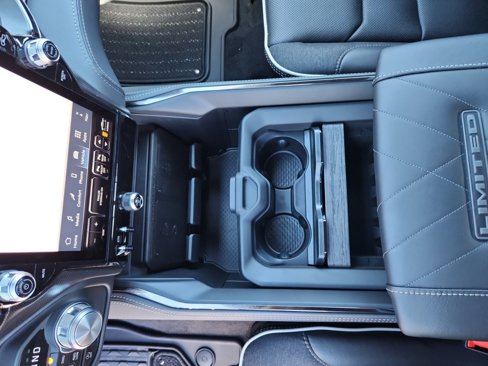 New 2025 RAM 1500 Limited image 15
