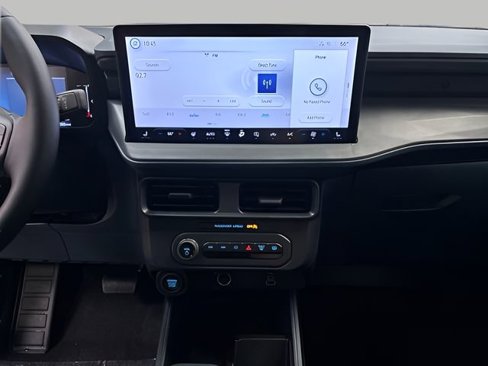 New 2025 Ford Maverick XLT w/ XLT Luxury Package image 15
