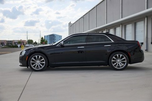 Used 2019 Chrysler 300 Limited image 5