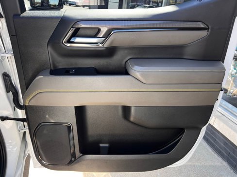 Used 2023 Chevrolet Silverado 1500 ZR2 w/ Technology Package image 26