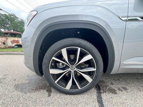 New 2025 Volkswagen Atlas SEL Premium R-Line image 10