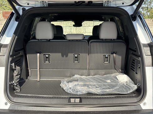 New 2026 GMC Acadia Elevation w/ Elevation Premium Package image 12