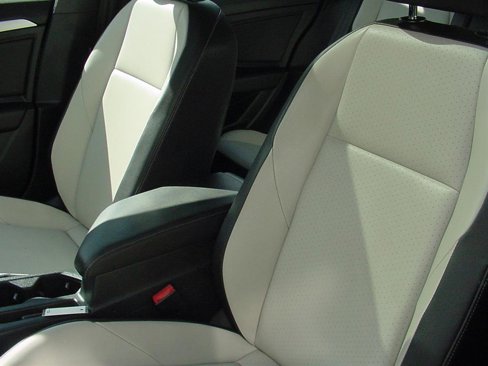 Used 2020 Volkswagen Jetta R-Line w/ R-Line Cold Weather Package image 14