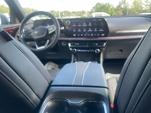 New 2026 Chevrolet Traverse Z71 w/ Enhanced Driving Package image 17