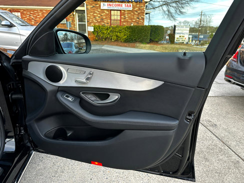 Used 2019 Mercedes-Benz C 300 Sedan image 20