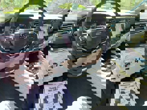 New 2024 Jeep Wagoneer L 4WD w/ Rear Seat Video Group 1 image 14