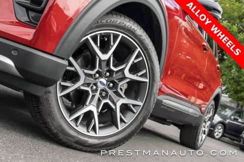 Used 2025 Ford Explorer Platinum w/ Ultimate Package image 14
