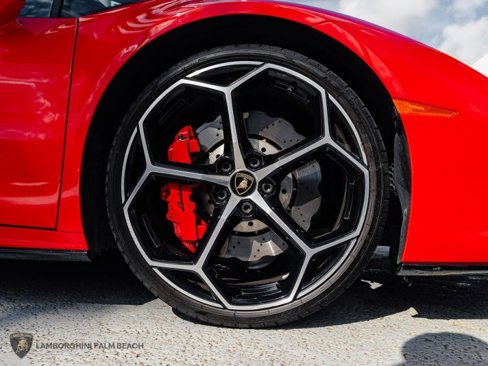 Used 2021 Lamborghini Huracan EVO image 41