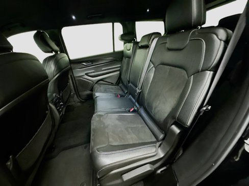 Used 2024 Jeep Grand Cherokee L Laredo image 28