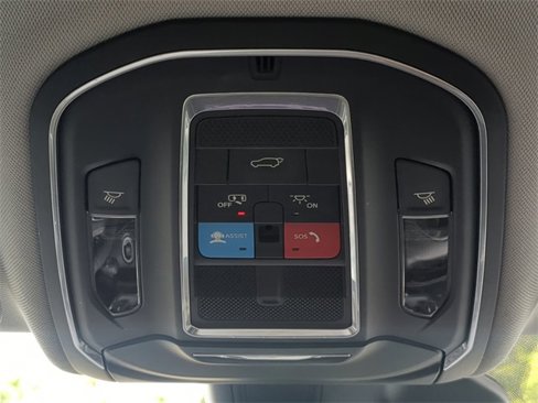 Used 2023 Jeep Grand Cherokee L Limited w/ Black Appearance Package image 25