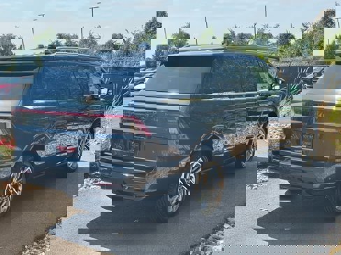 New 2025 Lincoln Navigator Reserve image 5