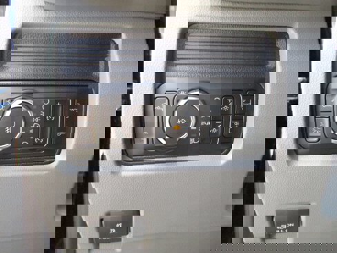 New 2025 Ford F250 XLT image 37