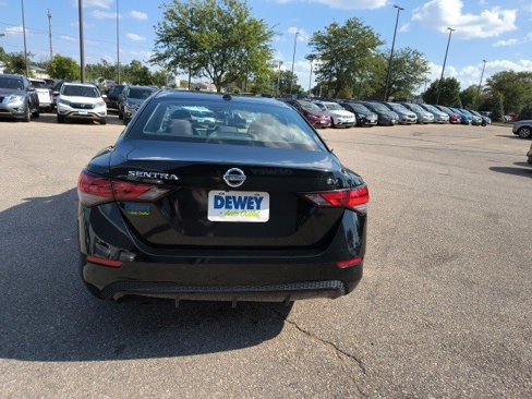Used 2023 Nissan Sentra SV image 4