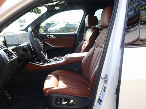 New 2026 BMW X5 M60i image 6