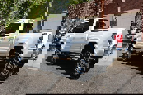 Used 2017 Toyota Tacoma SR5 image 33