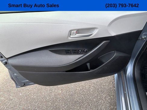 Used 2021 Toyota Corolla LE image 16