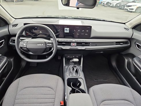 Used 2025 Kia K4 EX image 9