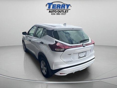 Used 2024 Nissan Kicks S image 7