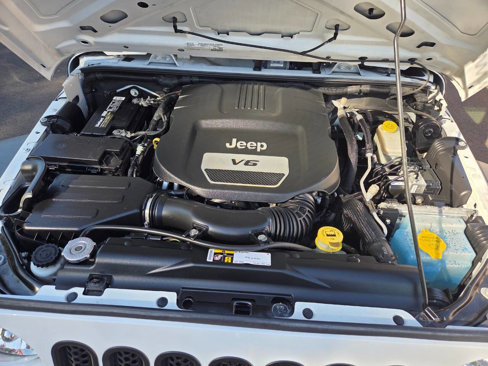Used 2015 Jeep Wrangler Unlimited Sport image 24
