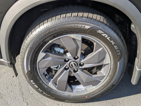 New 2026 Nissan Rogue SV image 10