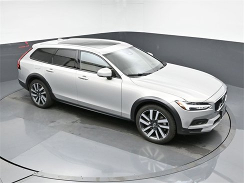 Used 2024 Volvo V90 B6 Cross Country Ultimate image 45
