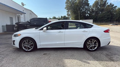 Used 2020 Ford Fusion SEL image 2
