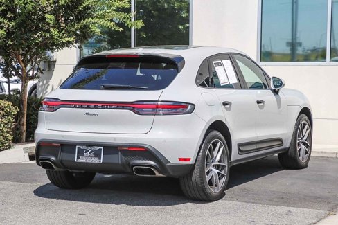 Used 2022 Porsche Macan image 8