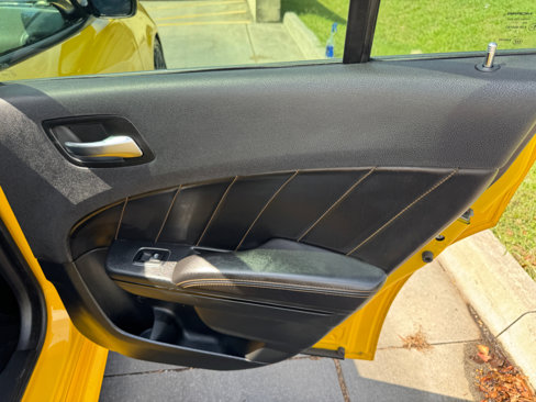 Used 2018 Dodge Charger R/T image 17