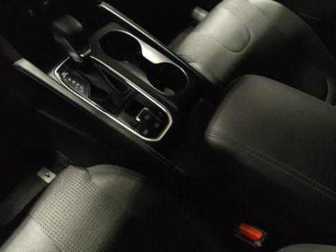 Used 2020 Hyundai Santa Fe SEL image 26