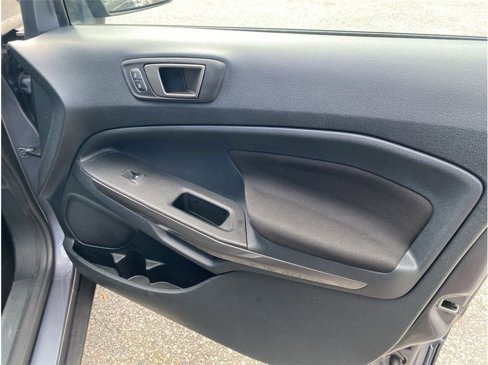 Used 2020 Ford EcoSport SE image 32
