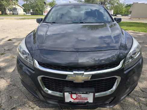 Used 2016 Chevrolet Malibu LT image 2