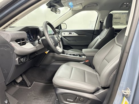 New 2025 Ford Explorer Active w/ Active Comfort Package image 10