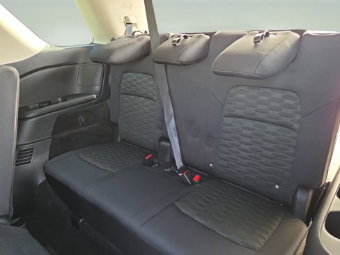 Used 2025 Nissan Pathfinder S image 29