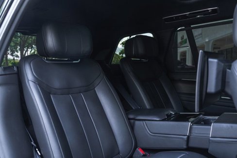Used 2025 Land Rover Range Rover Long Wheelbase Autobiography image 33
