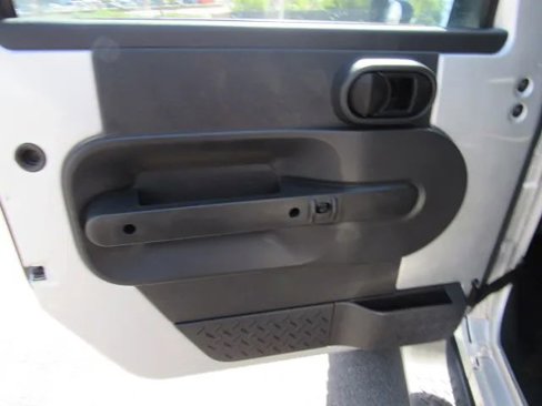 Used 2008 Jeep Wrangler Unlimited Sahara w/ Trailer Tow Group image 19