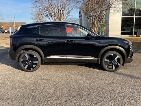 New 2025 Nissan Kicks SR image 2