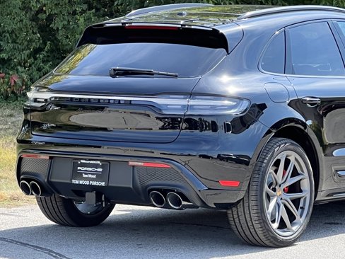 New 2026 Porsche Macan GTS image 10