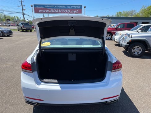 Used 2015 Hyundai Genesis 3.8 image 8