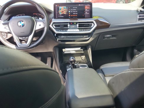 Used 2024 BMW X4 xDrive30i image 13