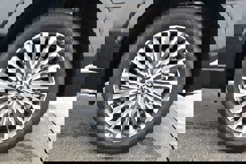 Used 2025 Hyundai Palisade Calligraphy image 9
