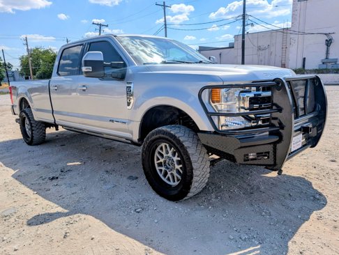 Used 2022 Ford F350 Lariat w/ Lariat Value Package image 3