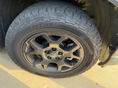 Certified 2024 Honda Pilot TrailSport image 3
