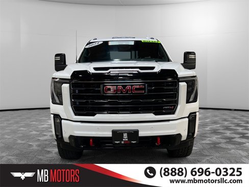 Used 2024 GMC Sierra 3500 AT4 w/ Technology Package image 8