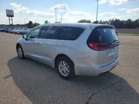 New 2026 Chrysler Pacifica Select image 23