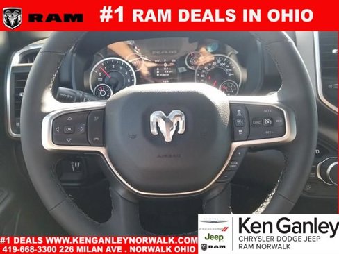 New 2026 RAM 1500 4x4 Crew Cab image 13