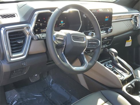 New 2026 GMC Canyon Denali image 8
